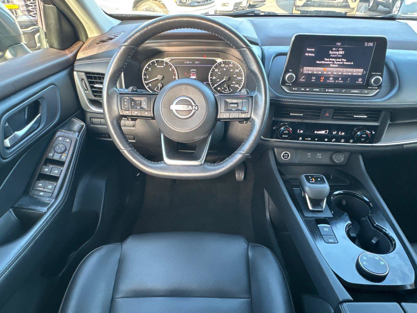 Used 2023 Nissan Rogue SV w/ SV Premium B Package AWD/4WD image 22