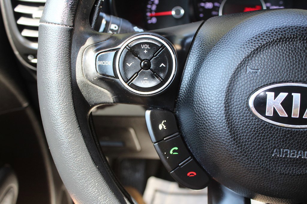 Used 2015 Kia Soul image 39