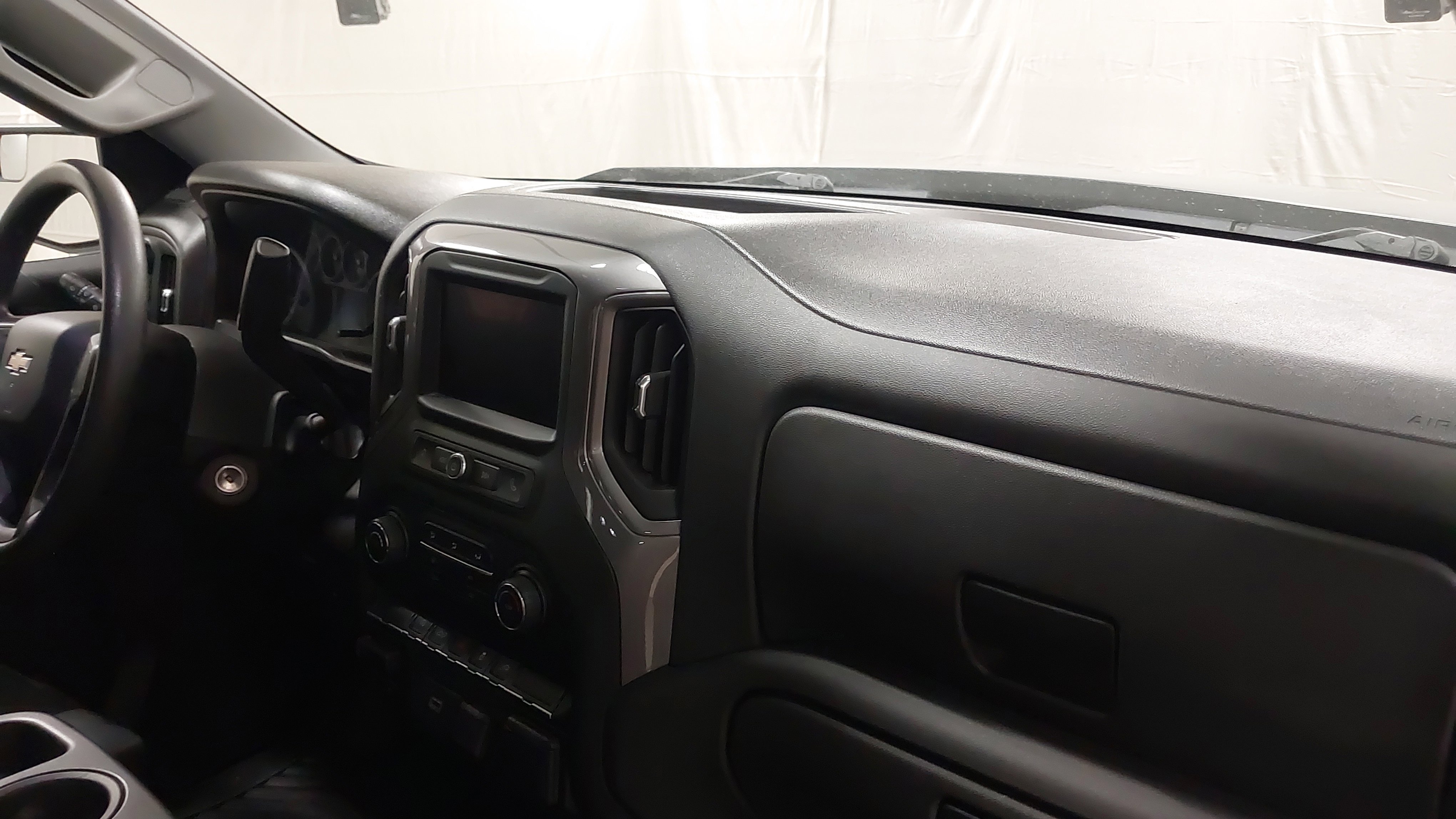 Used 2020 Chevrolet Silverado 1500 Custom w/ Custom Value Package image 31