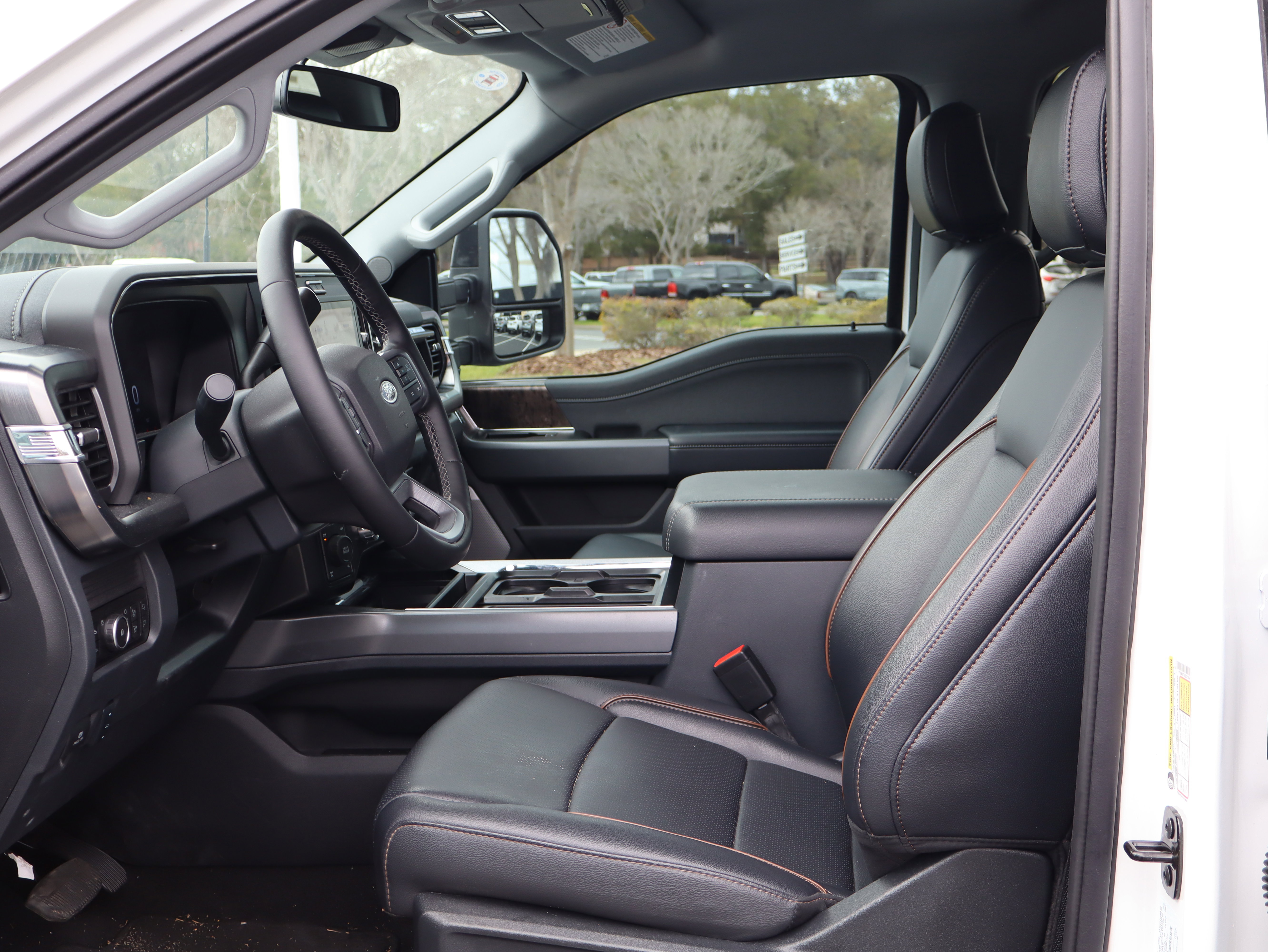 Used 2025 Ford F350 Lariat w/ Black Appearance Package image 18