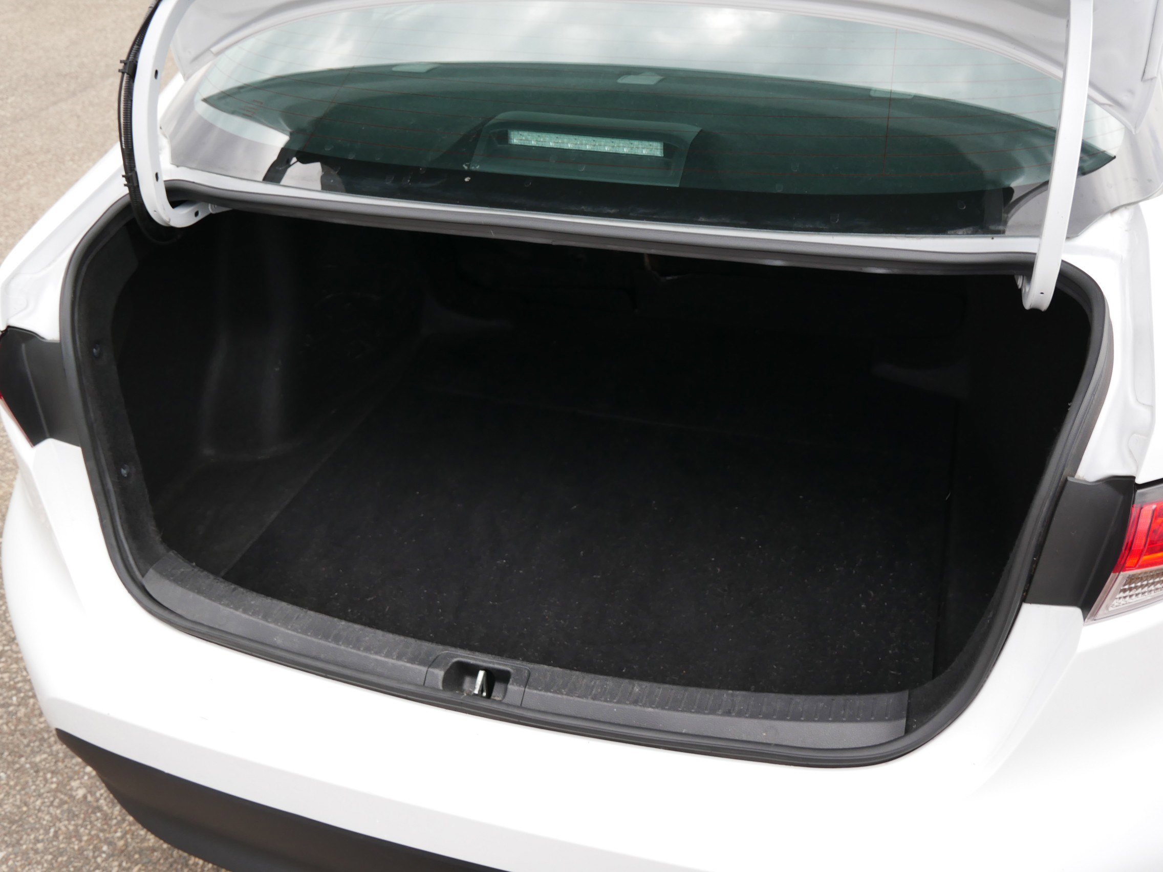 Used 2023 Toyota Corolla LE image 18