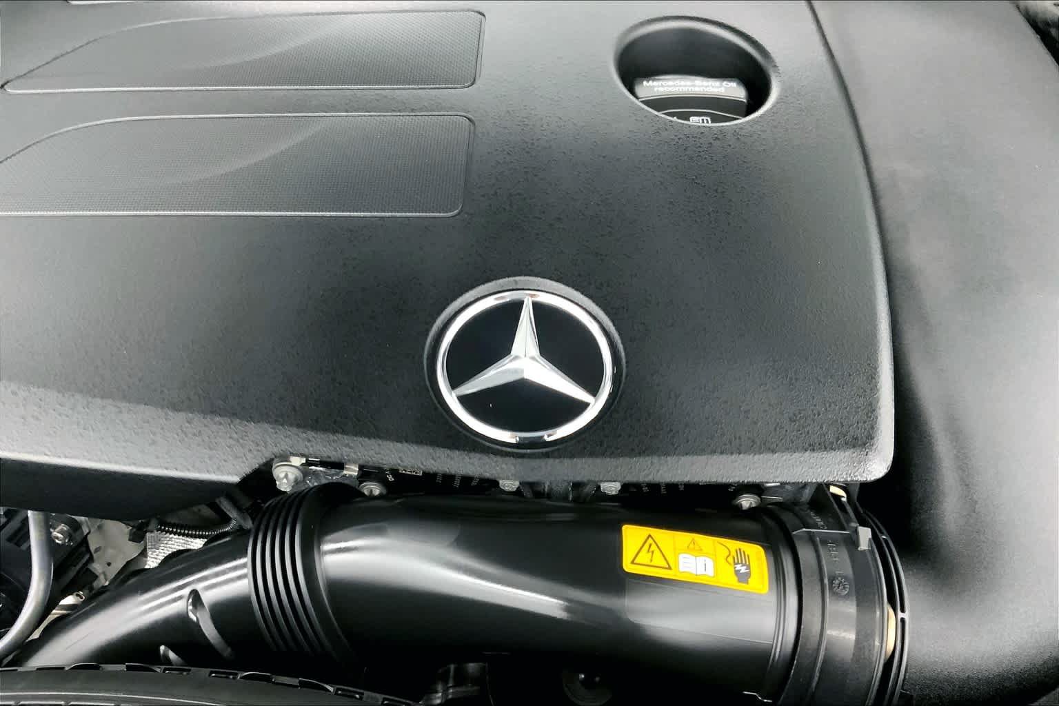 Certified 2022 Mercedes-Benz GLC 300 image 30