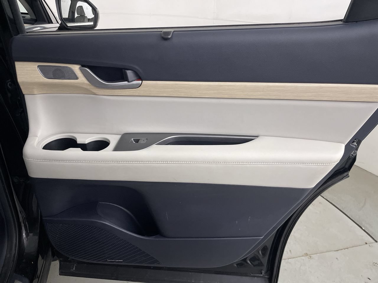 Used 2023 Hyundai Palisade Limited AWD/4WD image 25