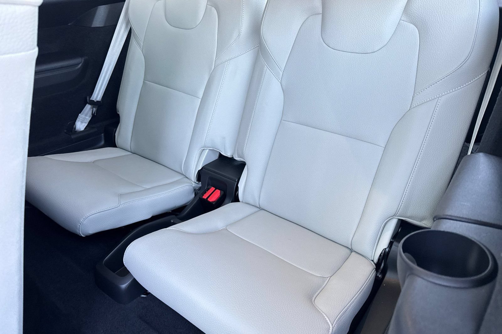 Used 2023 Volvo XC90 B6 Plus w/ Protection Package Premier AWD/4WD image 16