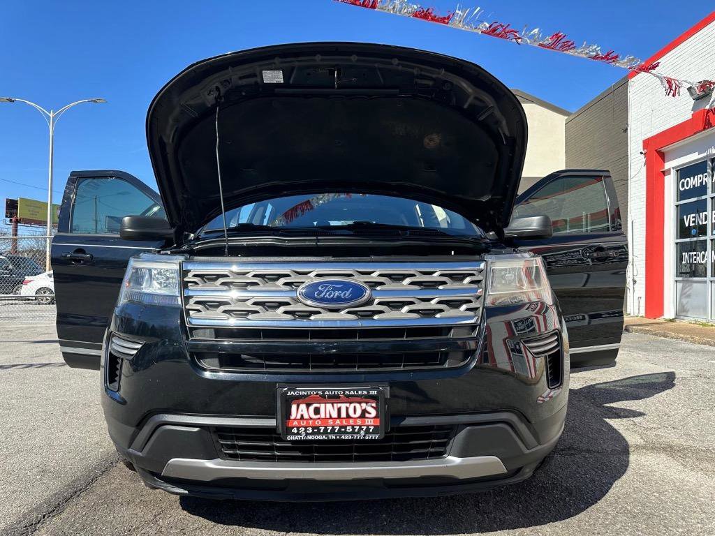 Used 2018 Ford Explorer XLT FWD image 34