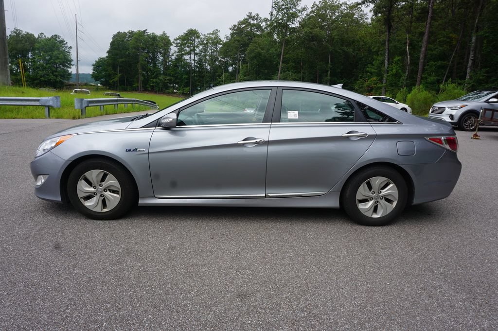Used 2014 Hyundai Sonata Hybrid FWD image 16