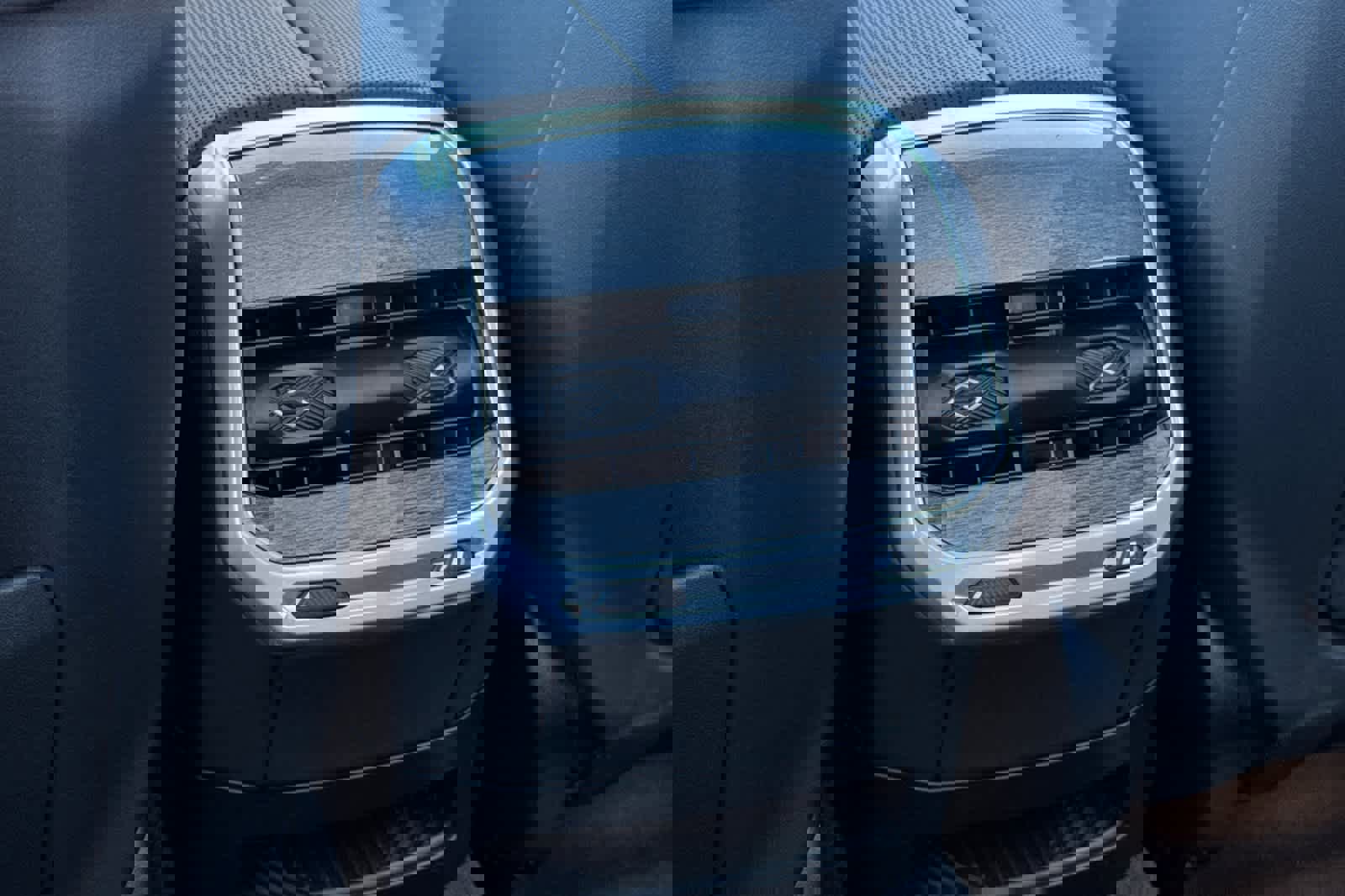 Certified 2023 BMW 760i xDrive w/ Executive Package image 14