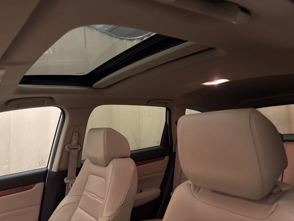 Used 2017 Honda CR-V Touring image 22