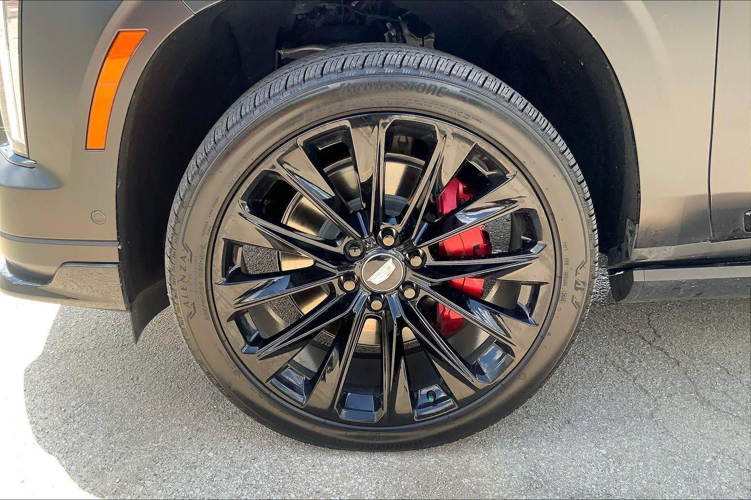 Certified 2026 Cadillac Escalade ESV V w/ LPO, ONYX Package AWD/4WD image 9