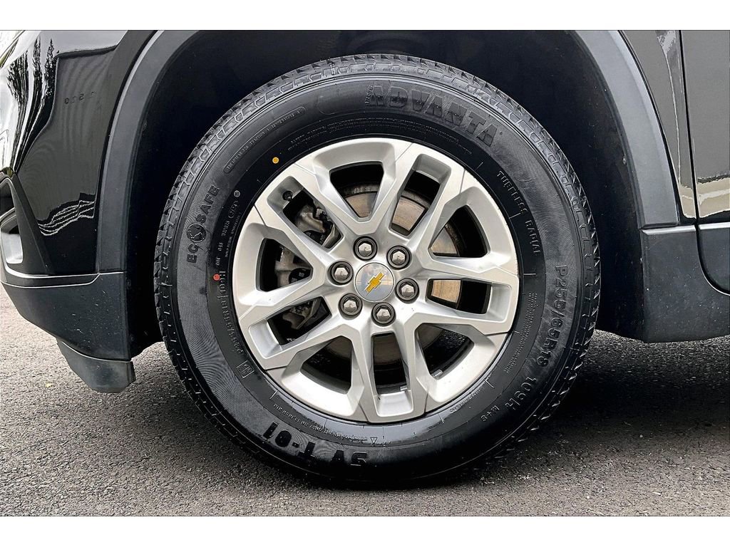 Used 2021 Chevrolet Traverse LS AWD/4WD image 9