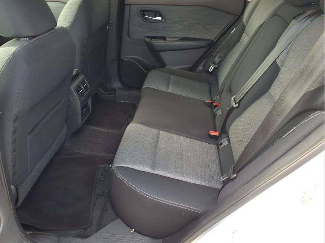 Certified 2021 Nissan Rogue SV FWD image 14