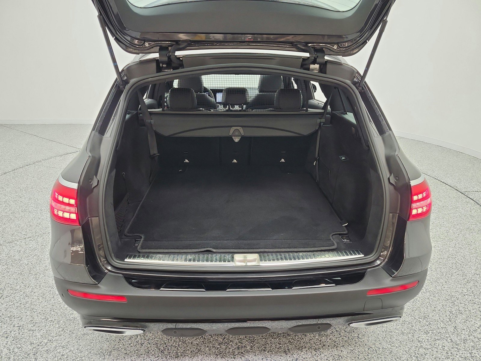Certified 2023 Mercedes-Benz E 450 4MATIC All-Terrain Wagon image 22