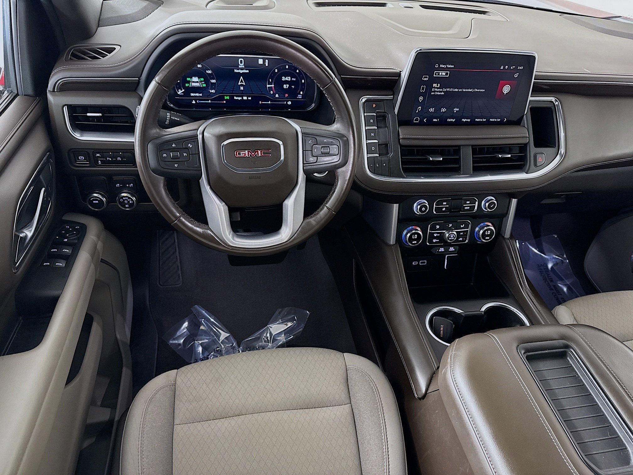 Used 2023 GMC Yukon SLE image 17