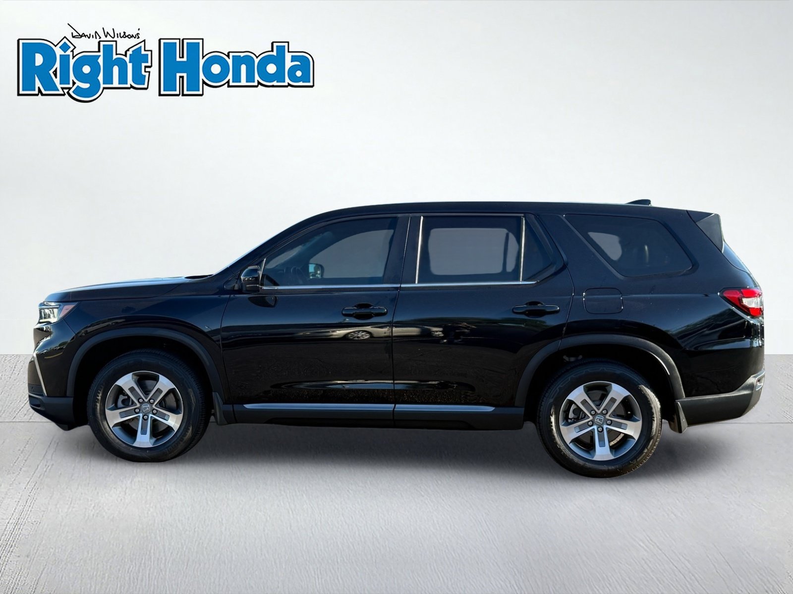 Used 2024 Honda Pilot EX-L image 3