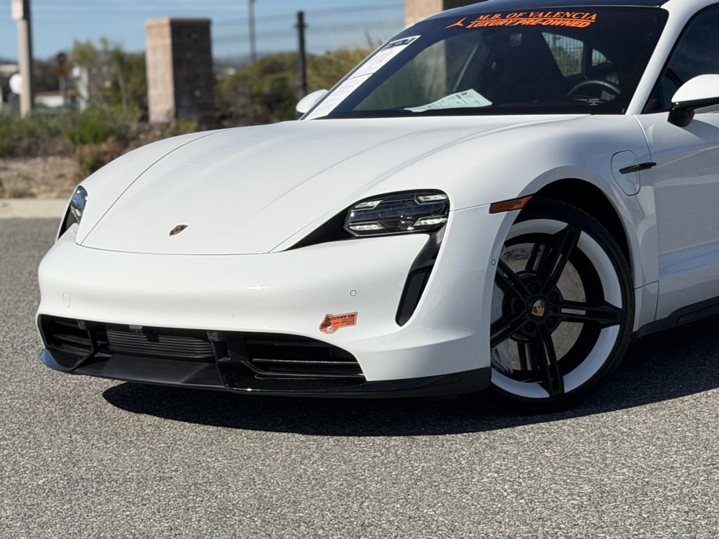 Used 2020 Porsche Taycan Turbo image 3