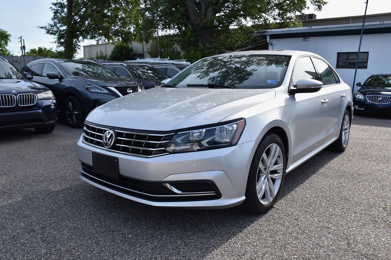 Used 2019 Volkswagen Passat 2.0T Wolfsburg w/ Wheels & Sunroof Package FWD image 9