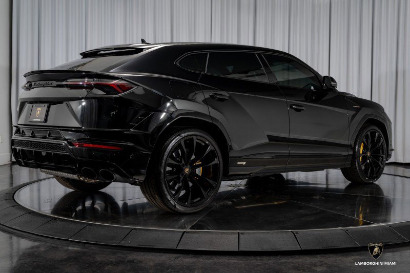 Used 2024 Lamborghini Urus S image 19