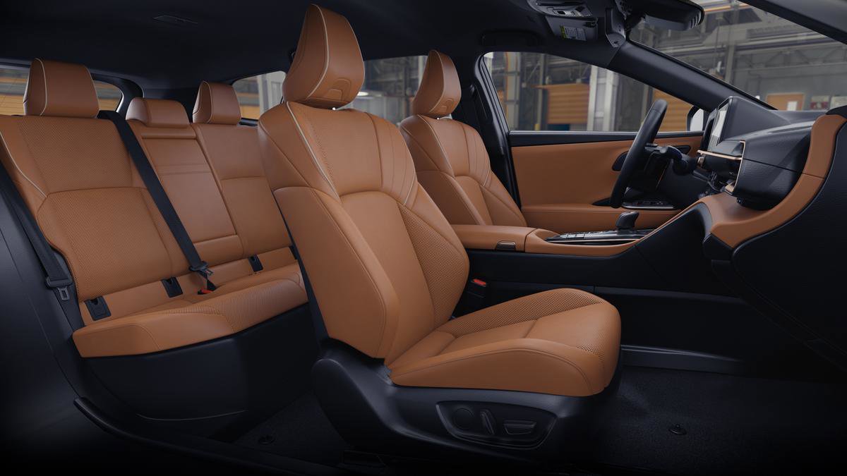 New 2026 Toyota Crown Signia AWD/4WD image 1