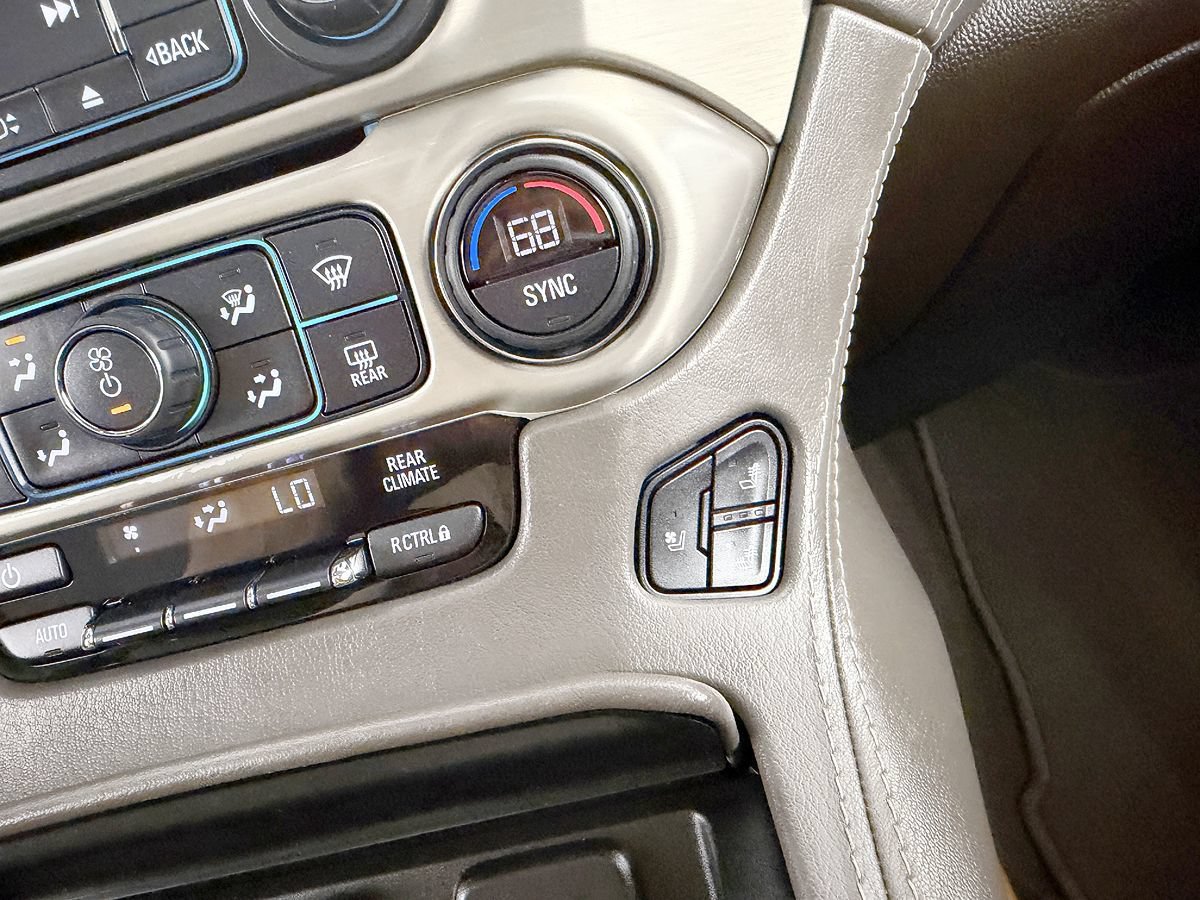 Used 2019 GMC Yukon Denali w/ Denali Ultimate Package AWD/4WD image 72
