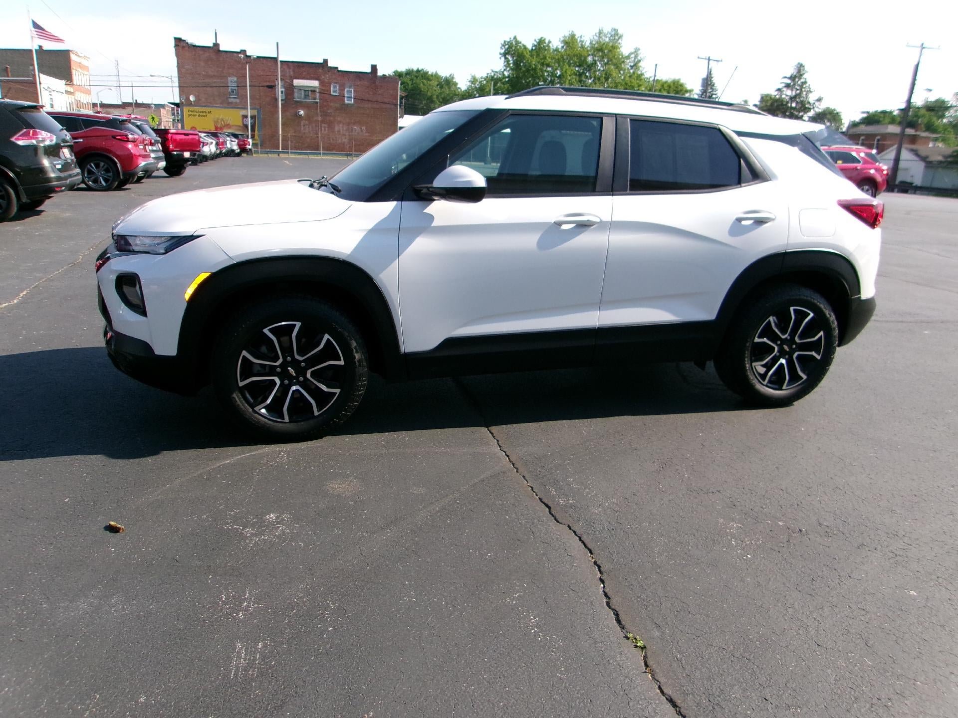 Used 2023 Chevrolet TrailBlazer ACTIV w/ Sun and Liftgate Package