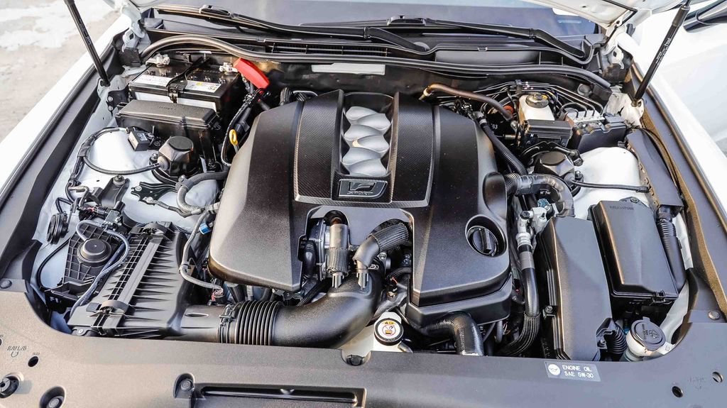 Used 2024 Lexus IS 500 image 32