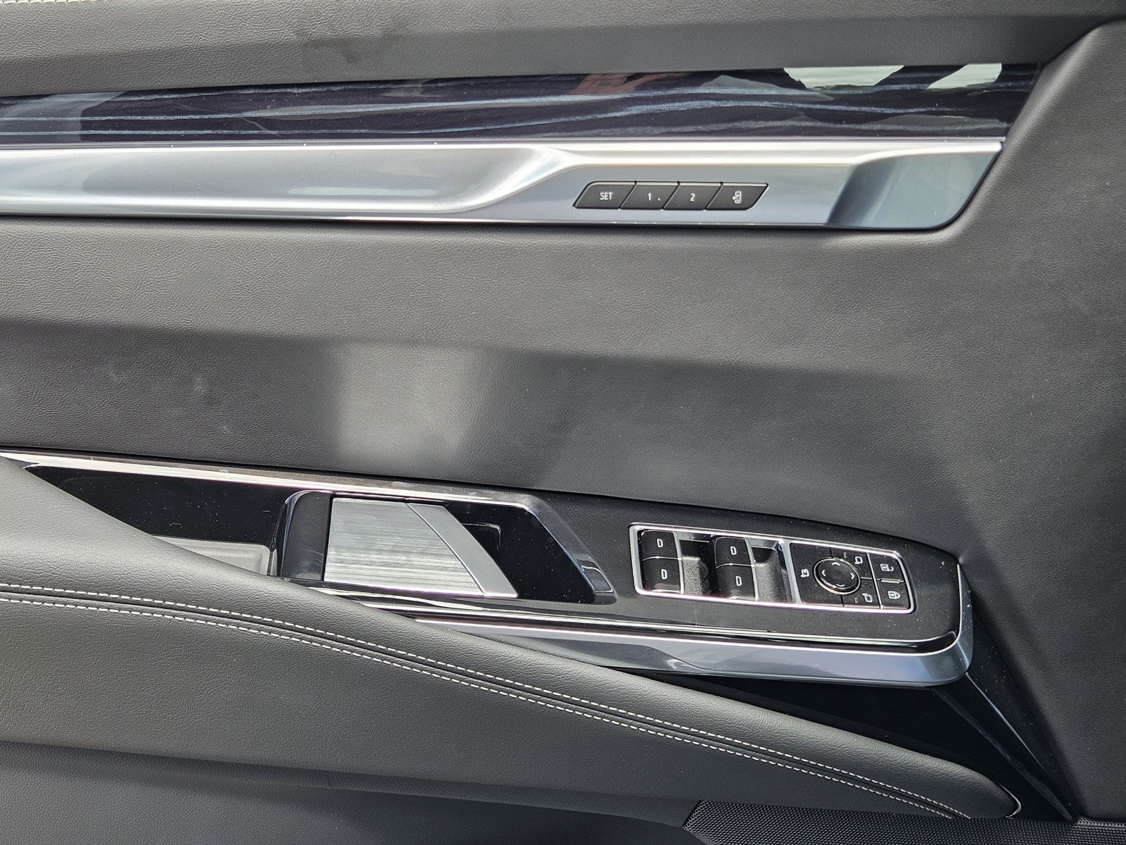 New 2026 Cadillac Escalade Sport w/ Touring Package AWD/4WD image 16