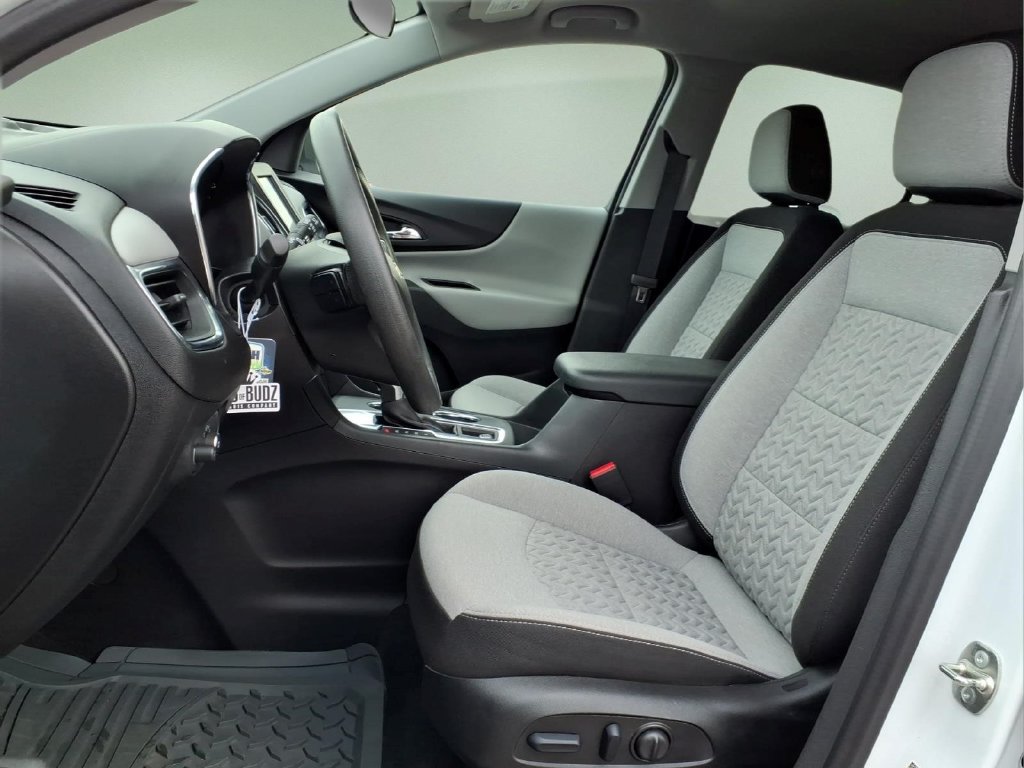 Used 2024 Chevrolet Equinox LS w/ LS Convenience Package FWD image 17