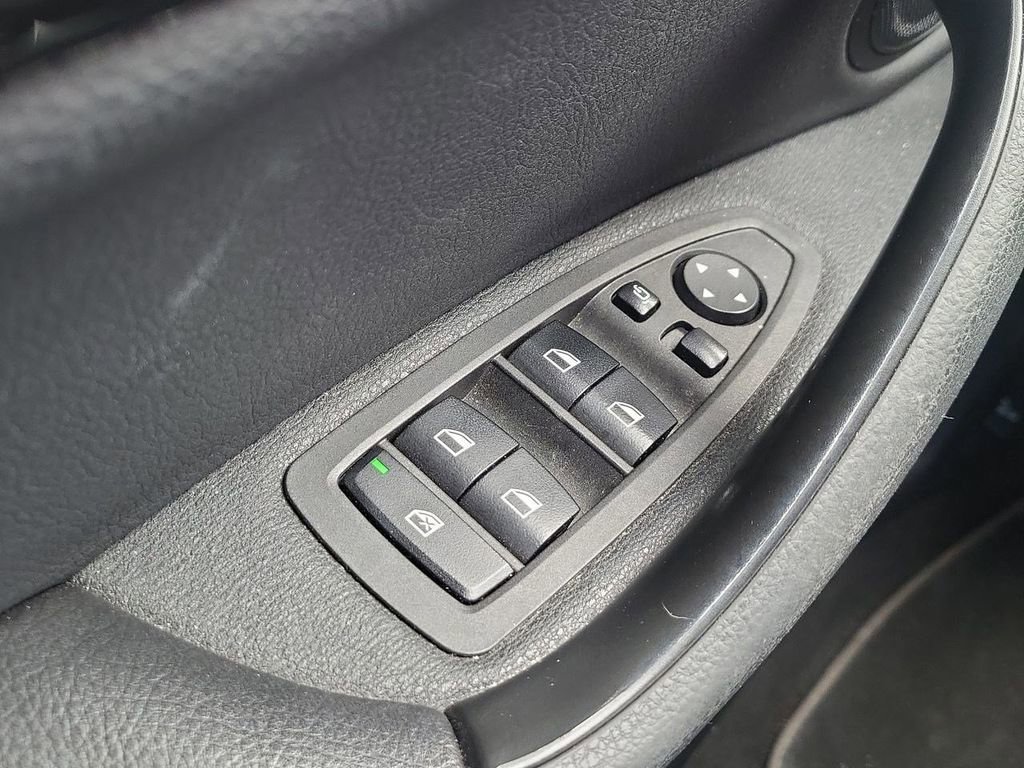 Used 2022 BMW X2 sDrive28i w/ Convenience Package image 30