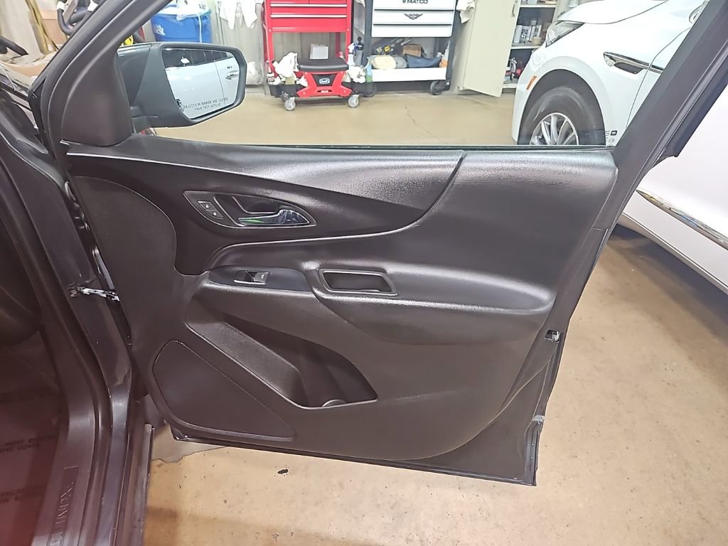 Used 2019 Chevrolet Equinox LT image 31