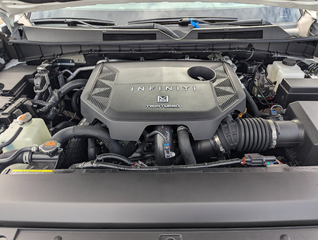 New 2027 INFINITI QX80 Luxe RWD image 10