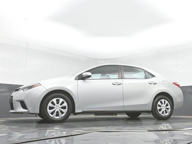 Used 2016 Toyota Corolla L FWD image 40