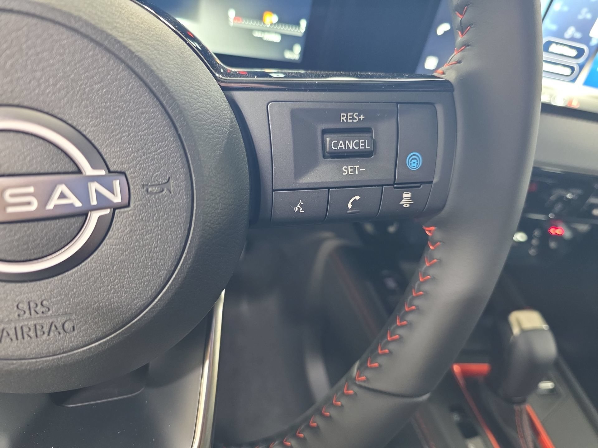 New 2026 Nissan Kicks SR w/ Cold Weather Package AWD/4WD image 18