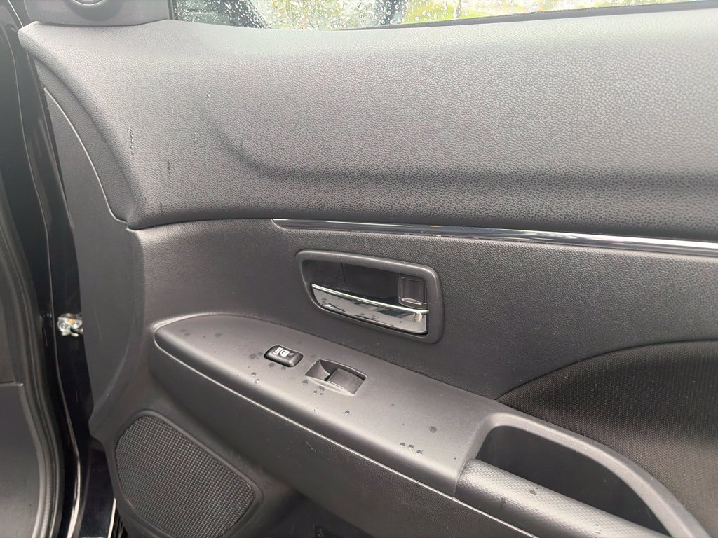Used 2025 Mitsubishi Outlander Sport LE AWD/4WD image 12