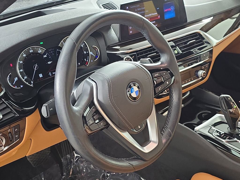 Used 2018 BMW 530i xDrive AWD/4WD image 19