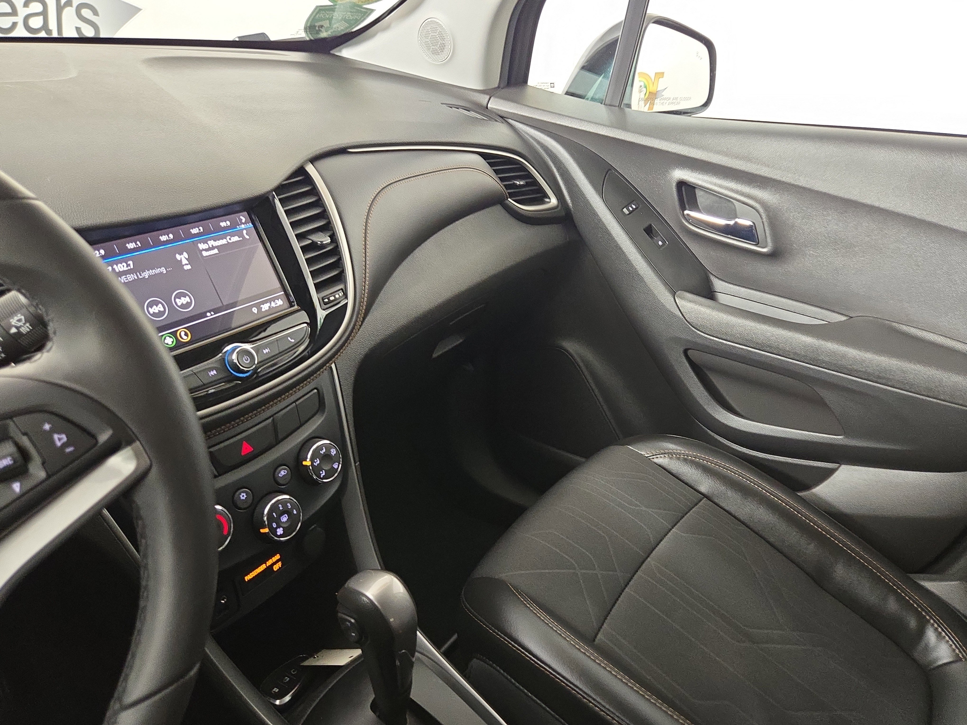 Used 2019 Chevrolet Trax LT w/ Redline Edition image 25
