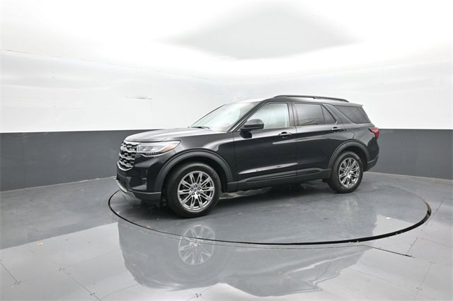 New 2026 Ford Explorer Active w/ Active Comfort Package image 4