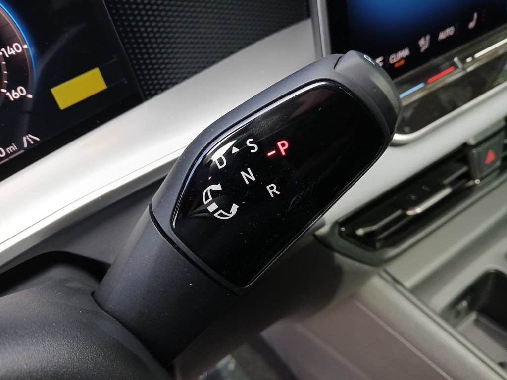 New 2025 Volkswagen Tiguan SE image 23