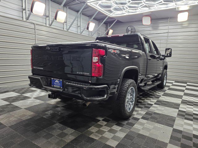 Used 2022 Chevrolet Silverado 2500 Custom w/ Custom Convenience Package AWD/4WD image 5