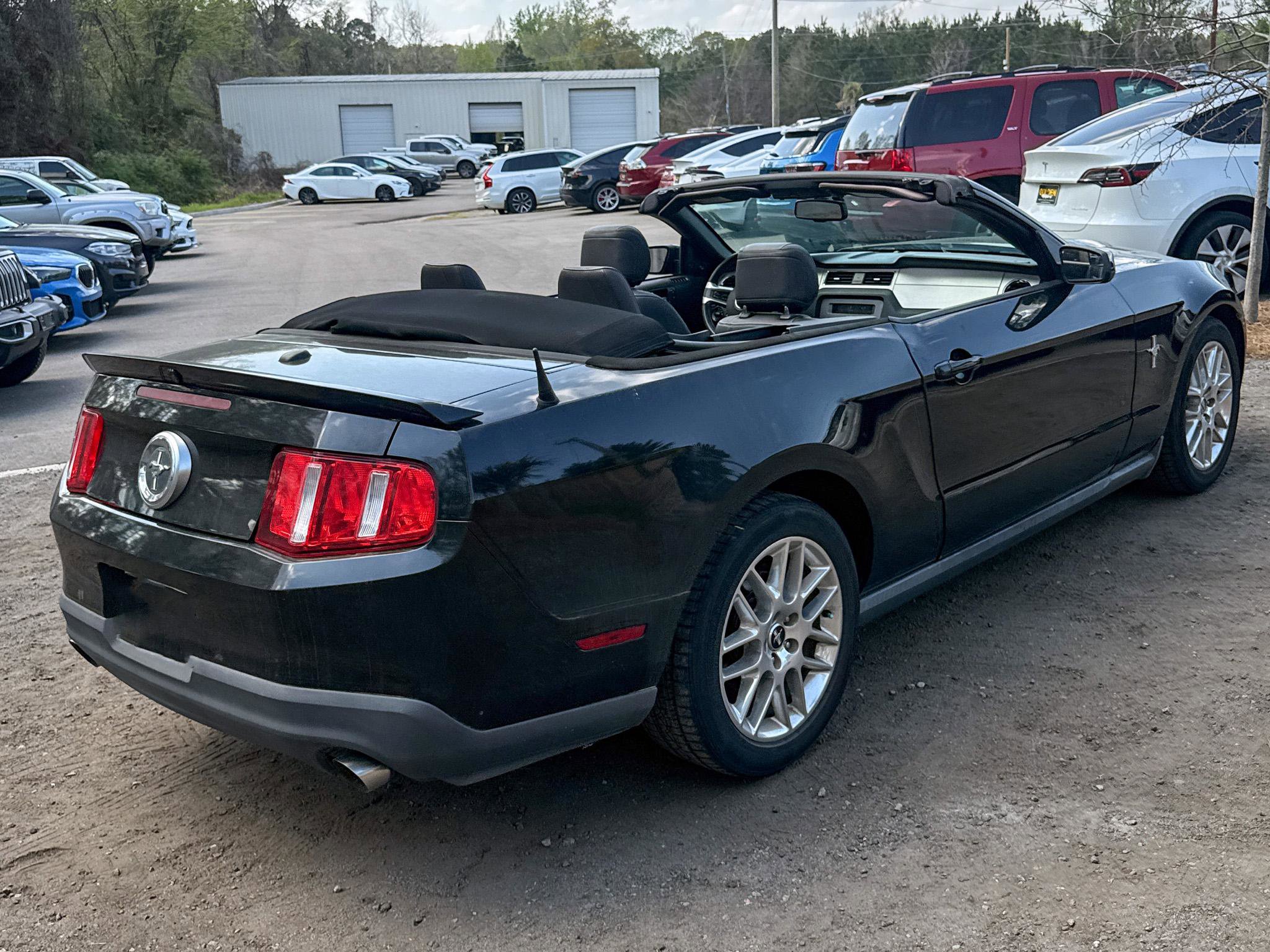 Used 2012 Ford Mustang Premium image 11