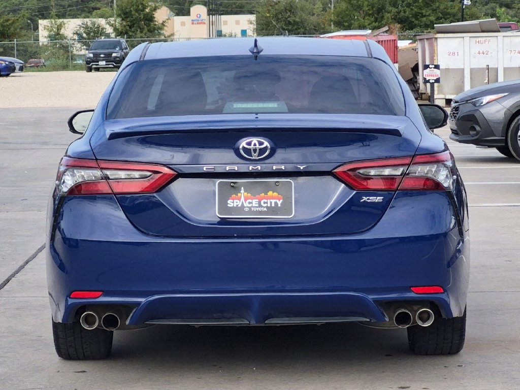 Used 2023 Toyota Camry XSE FWD image 3