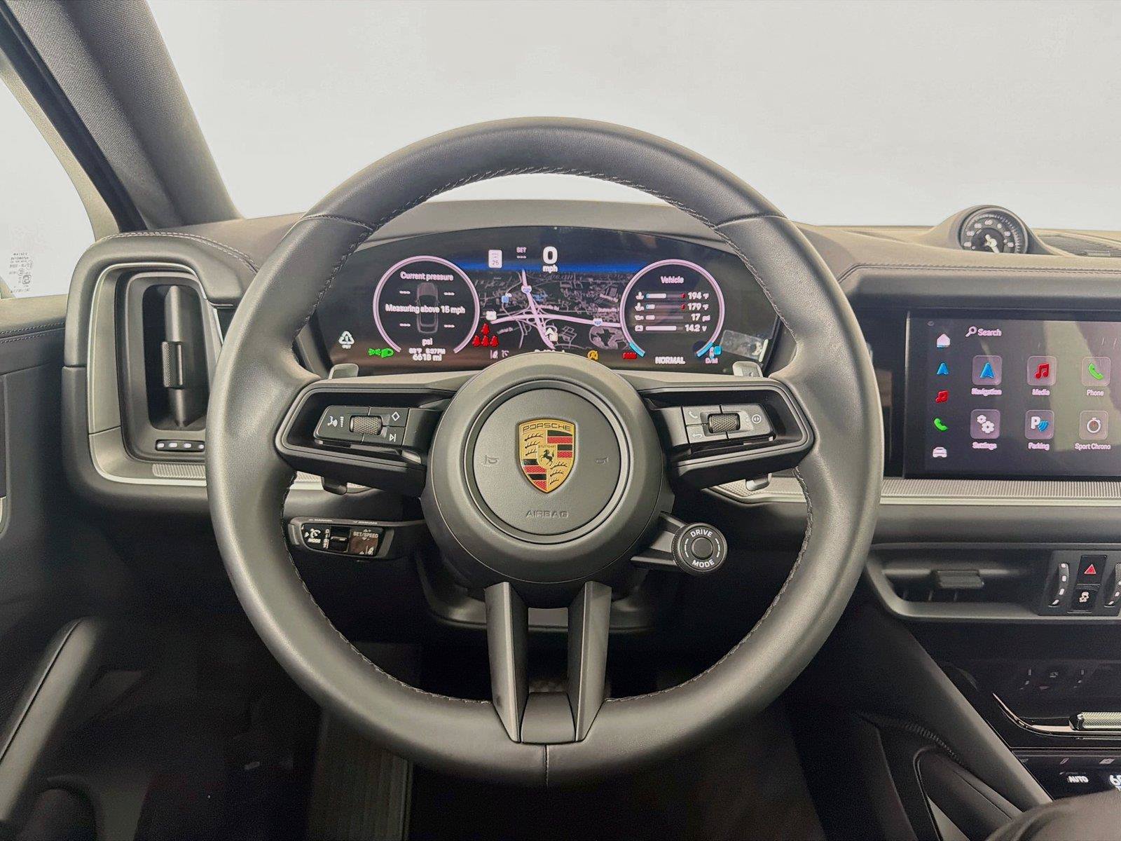 Certified 2025 Porsche Cayenne Coupe AWD/4WD image 12