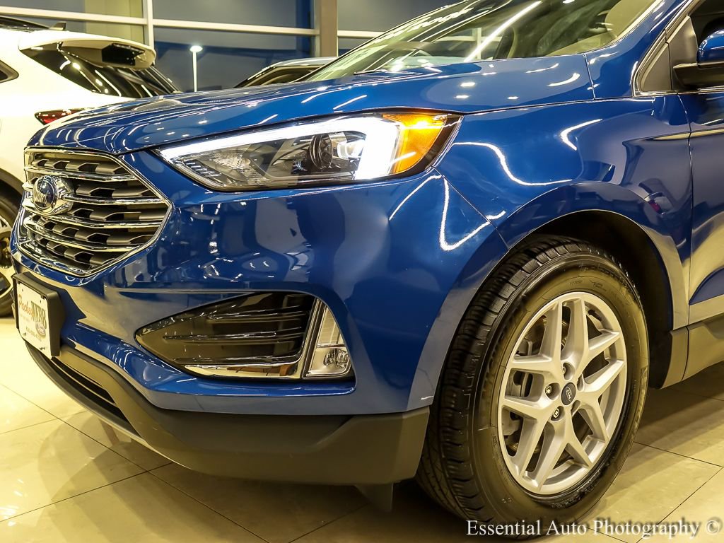 Used 2022 Ford Edge SEL w/ Convenience Package image 4