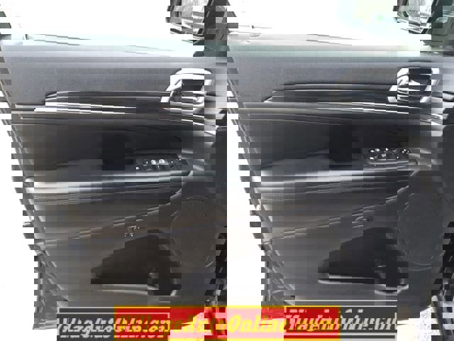 Used 2020 Jeep Grand Cherokee Limited w/ Luxury Group II image 8