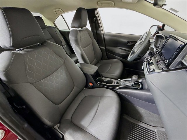 Used 2022 Toyota Corolla LE image 31