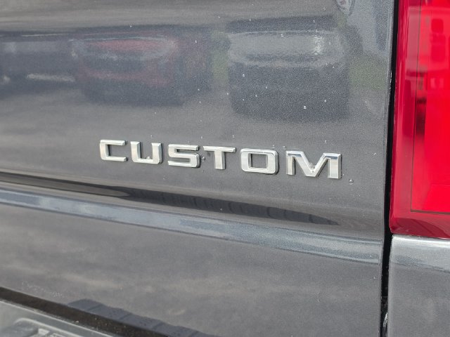 Used 2020 Chevrolet Silverado 1500 Custom Trail Boss w/ Custom Convenience Package AWD/4WD image 13