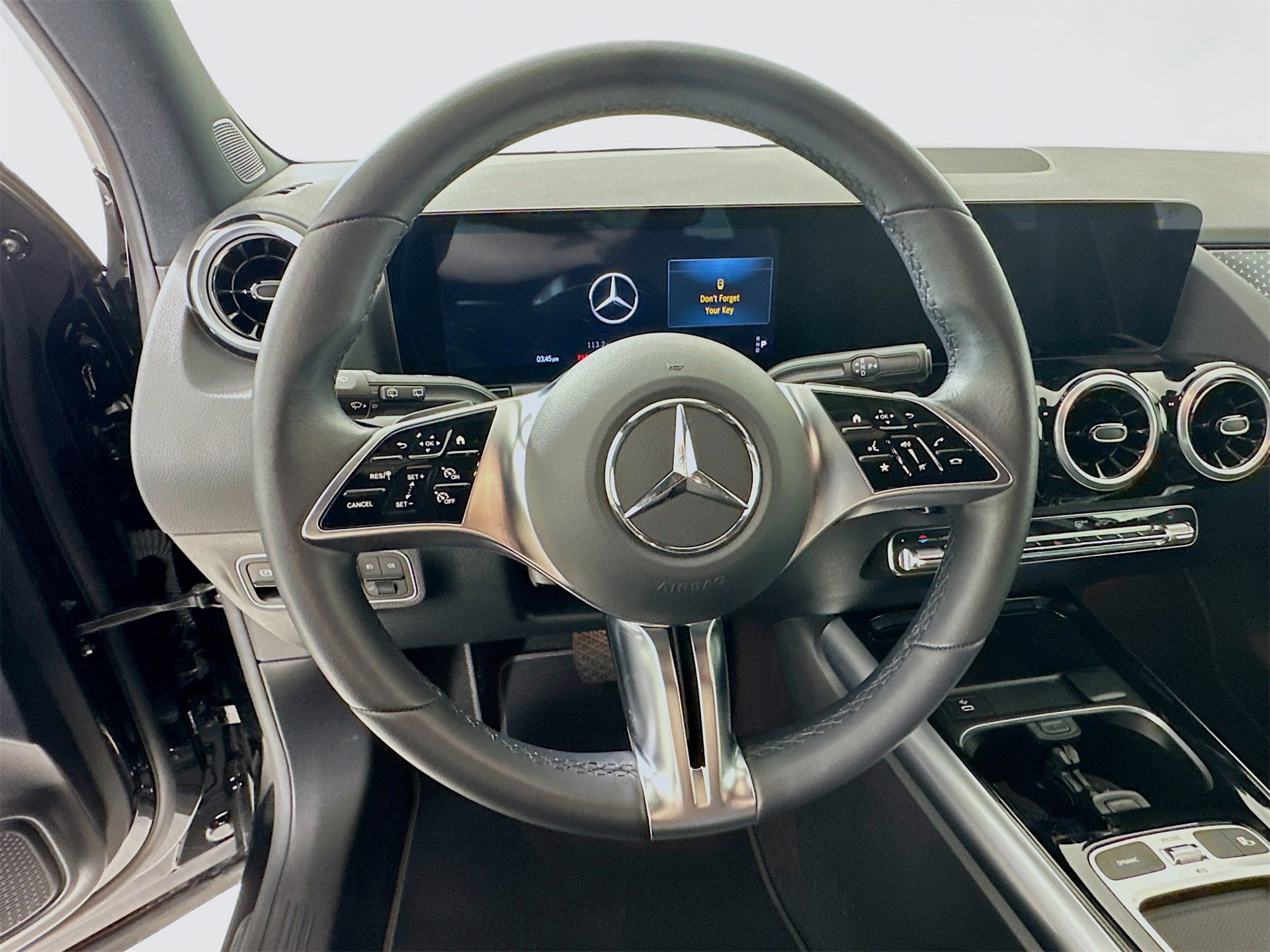 Used 2025 Mercedes-Benz GLA 250 image 12