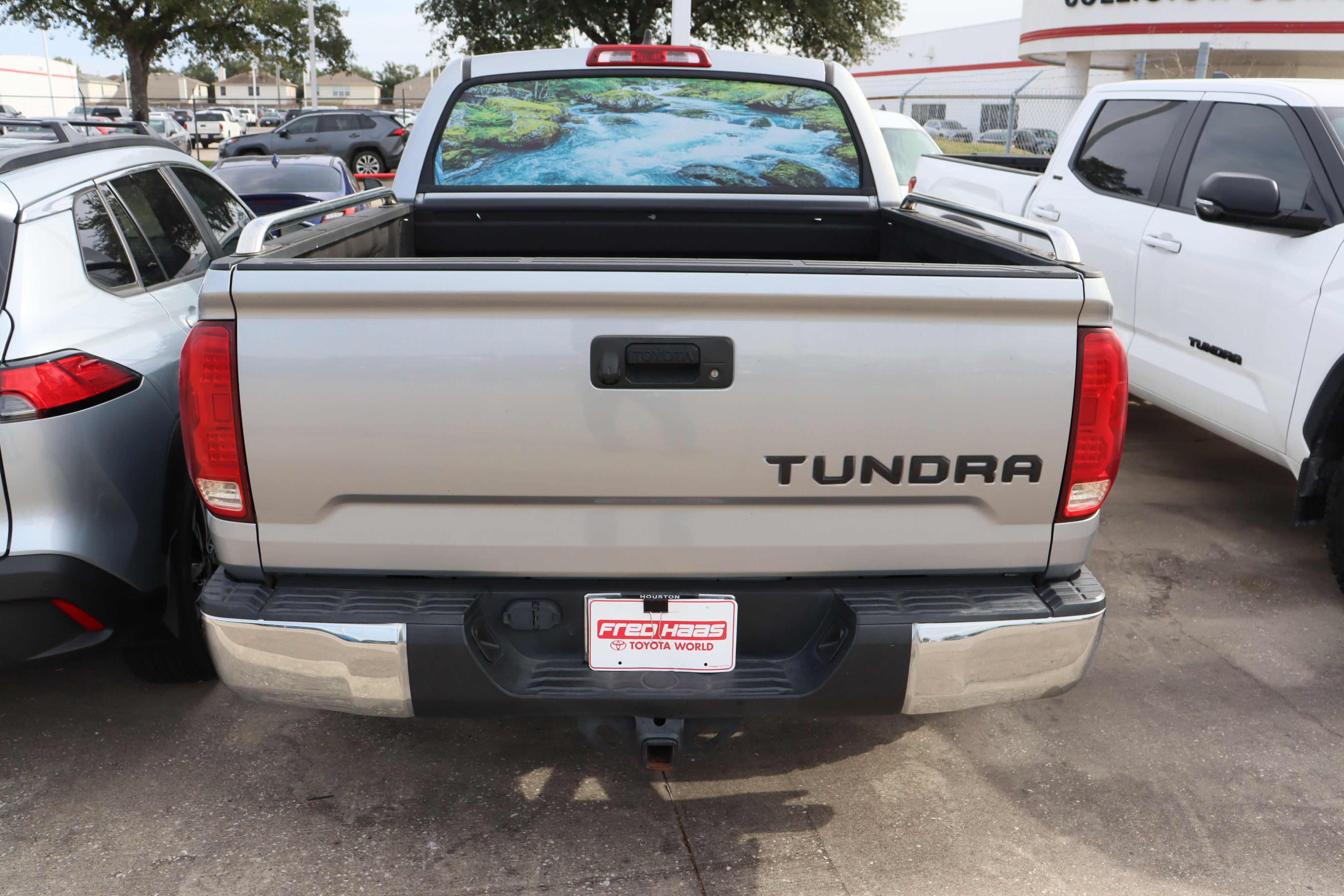 Used 2020 Toyota Tundra SR5 image 9
