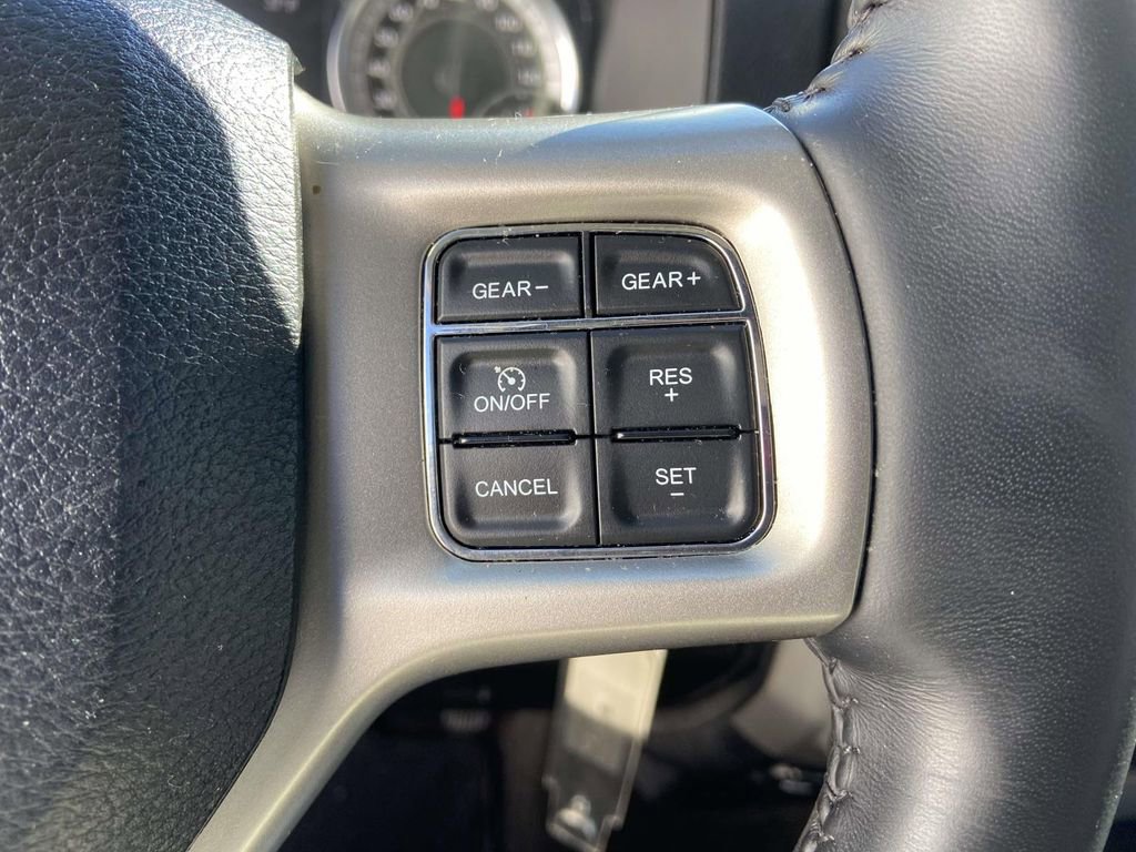 Used 2018 RAM 1500 Laramie image 35