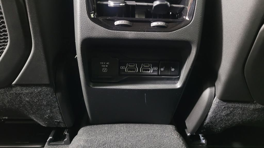 New 2025 Jeep Grand Cherokee Limited w/ Black Appearance Package image 30