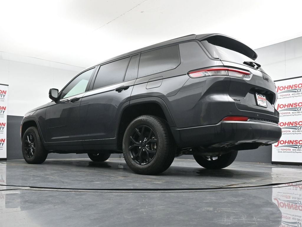 Used 2024 Jeep Grand Cherokee L Laredo AWD/4WD image 38